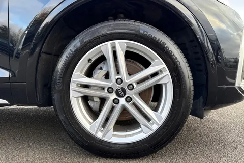 YE22WCA Audi Q5 S line 40 TDI quattro 204 PS S tronic Thumbnail #7