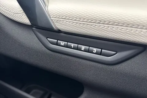 Land Rover Discovery Sport 2.0 D200 MHEV Dynamic SE Auto 4WD Euro 6 (s/s) 5dr Thumbnail #33