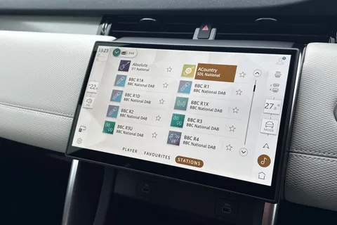 Land Rover Discovery Sport 2.0 D200 MHEV Dynamic SE Auto 4WD Euro 6 (s/s) 5dr Thumbnail #36