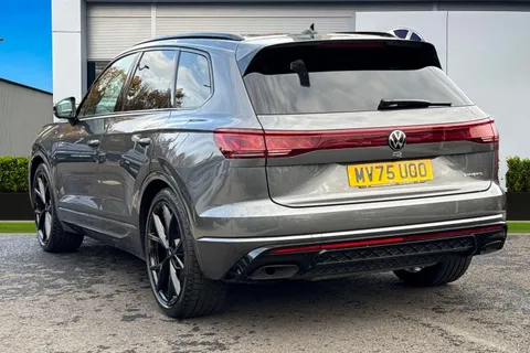 MV75UOO Volkswagen Touareg 3.0 V6 TSI eHybrid 4Motion R 5dr Tip Auto **TOW BAR+DYNAUDIO+HEAD UP DISPLA Thumbnail #3