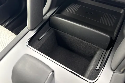 Land Rover Discovery Sport 2.0 D200 MHEV Dynamic SE Auto 4WD Euro 6 (s/s) 5dr Thumbnail #48