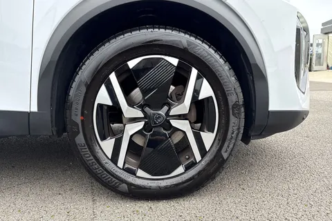 PF73CNV PEUGEOT 2008 1.2 PureTech GT EAT Euro 6 (s/s) 5dr Thumbnail #11