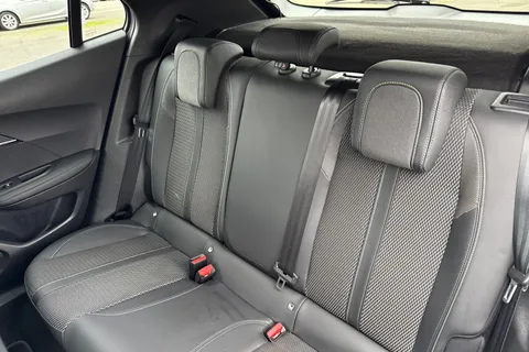 PF73CNV PEUGEOT 2008 1.2 PureTech GT EAT Euro 6 (s/s) 5dr Thumbnail #20