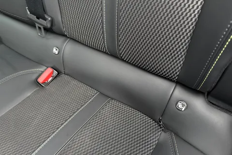 PF73CNV PEUGEOT 2008 1.2 PureTech GT EAT Euro 6 (s/s) 5dr Thumbnail #37