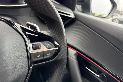 PF73CNV PEUGEOT 2008 1.2 PureTech GT EAT Euro 6 (s/s) 5dr Thumbnail #41