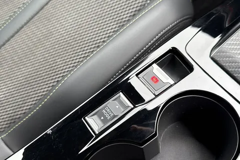 PF73CNV PEUGEOT 2008 1.2 PureTech GT EAT Euro 6 (s/s) 5dr Thumbnail #57