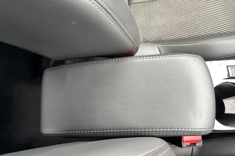 PF73CNV PEUGEOT 2008 1.2 PureTech GT EAT Euro 6 (s/s) 5dr Thumbnail #59