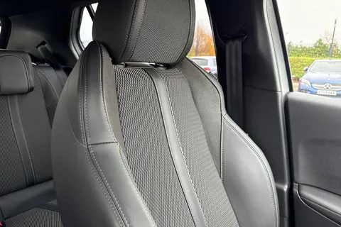 PF73CNV PEUGEOT 2008 1.2 PureTech GT EAT Euro 6 (s/s) 5dr Thumbnail #62