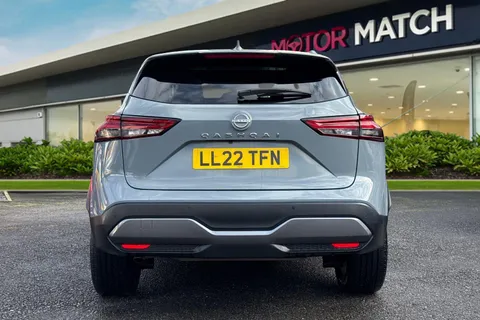 LL22TFN Nissan Qashqai 1.3 DIG-T MHEV Tekna XTRON Euro 6 (s/s) 5dr Thumbnail #5