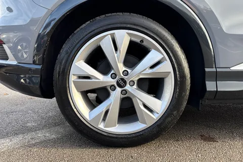 Audi Q4 e-tron 55 S line Auto quattro 5dr 82kWh Thumbnail #11