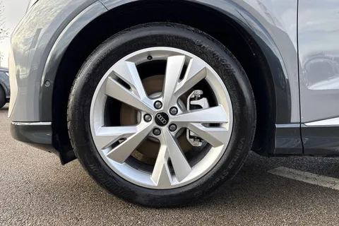 Audi Q4 e-tron 55 S line Auto quattro 5dr 82kWh Thumbnail #13