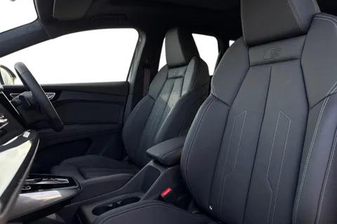 Audi Q4 e-tron 55 S line Auto quattro 5dr 82kWh Thumbnail #16