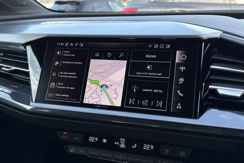 Audi Q4 e-tron 55 S line Auto quattro 5dr 82kWh Thumbnail #17