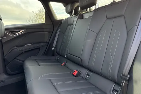 Audi Q4 e-tron 55 S line Auto quattro 5dr 82kWh Thumbnail #19