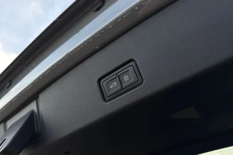 Audi Q4 e-tron 55 S line Auto quattro 5dr 82kWh Thumbnail #28