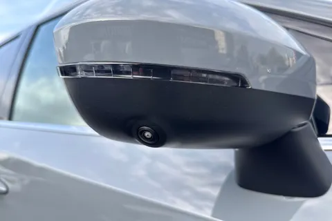 LL22TFN Nissan Qashqai 1.3 DIG-T MHEV Tekna XTRON Euro 6 (s/s) 5dr Thumbnail #35