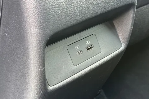 LL22TFN Nissan Qashqai 1.3 DIG-T MHEV Tekna XTRON Euro 6 (s/s) 5dr Thumbnail #39