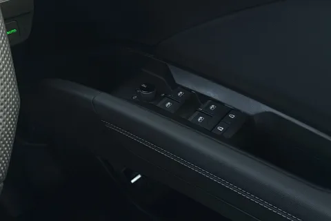 Audi Q4 e-tron 55 S line Auto quattro 5dr 82kWh Thumbnail #41