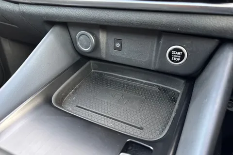 LL22TFN Nissan Qashqai 1.3 DIG-T MHEV Tekna XTRON Euro 6 (s/s) 5dr Thumbnail #45