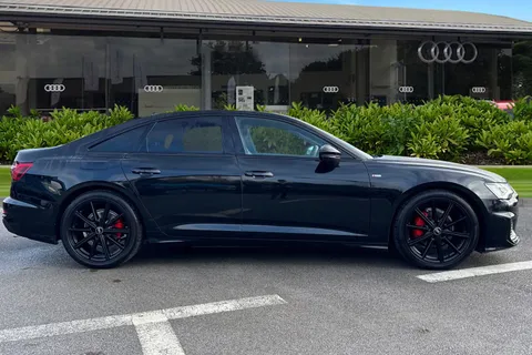 YE22ZXJ Audi A6 Saloon Black Edition 40 TFSI  204 PS S tronic Thumbnail #4