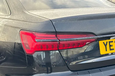 YE22ZXJ Audi A6 Saloon Black Edition 40 TFSI  204 PS S tronic Thumbnail #8