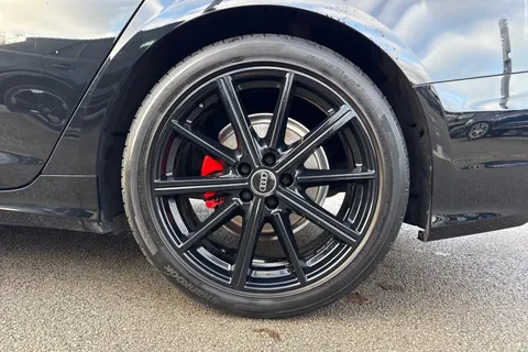 12 of 52 for Audi A6 Saloon Black Edition 40 TFSI 204 PS S tronic