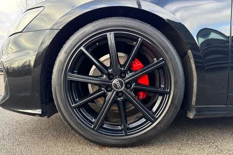 13 of 52 for Audi A6 Saloon Black Edition 40 TFSI 204 PS S tronic