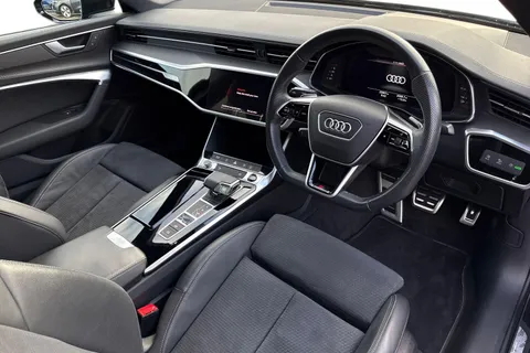 14 of 52 for Audi A6 Saloon Black Edition 40 TFSI 204 PS S tronic