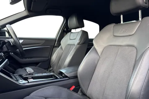 16 of 52 for Audi A6 Saloon Black Edition 40 TFSI 204 PS S tronic