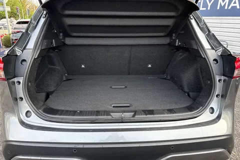 GD72ZTK Nissan Qashqai 1.3 DIG-T MHEV N-Connecta XTRON Euro 6 (s/s) 5dr Thumbnail #7