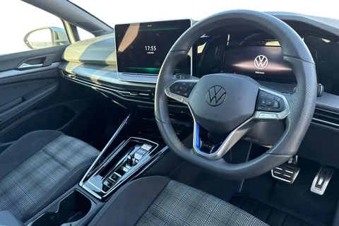 KT74LCL Volkswagen Golf 1.5 TSI 272 GTE eHybrid 5dr DSG Thumbnail #8