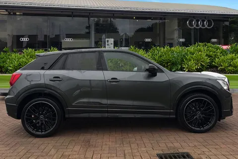 Audi SQ2 2.0 TFSI Black Edition S Tronic quattro Euro 6 (s/s) 5dr Thumbnail #4