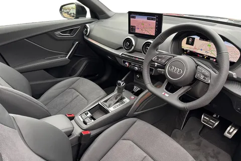  Audi SQ2 2.0 TFSI Black Edition S Tronic quattro Euro 6 (s/s) 5dr Thumbnail #14