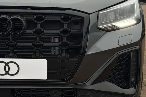  Audi SQ2 2.0 TFSI Black Edition S Tronic quattro Euro 6 (s/s) 5dr Thumbnail #29