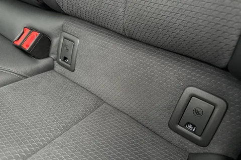  Audi SQ2 2.0 TFSI Black Edition S Tronic quattro Euro 6 (s/s) 5dr Thumbnail #38