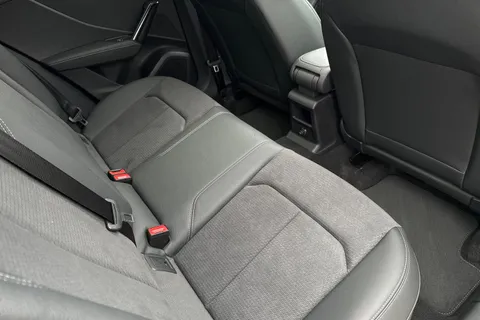  Audi SQ2 2.0 TFSI Black Edition S Tronic quattro Euro 6 (s/s) 5dr Thumbnail #43