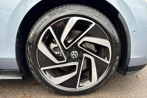 KY74DHO Volkswagen Id.7 210kW Match Pro S 86kWh ⭐Exterior Pack Plus & Sunroof, Black Pack, Heat Pum Thumbnail #11