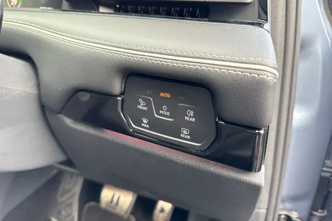 KY74DHO Volkswagen Id.7 210kW Match Pro S 86kWh ⭐Exterior Pack Plus & Sunroof, Black Pack, Heat Pum Thumbnail #43