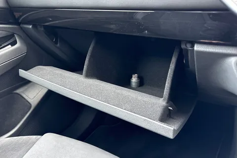 KY74DHO Volkswagen Id.7 210kW Match Pro S 86kWh ⭐Exterior Pack Plus & Sunroof, Black Pack, Heat Pum Thumbnail #49