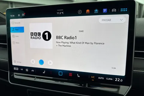 KY74DHO Volkswagen Id.7 210kW Match Pro S 86kWh ⭐Exterior Pack Plus & Sunroof, Black Pack, Heat Pum Thumbnail #59