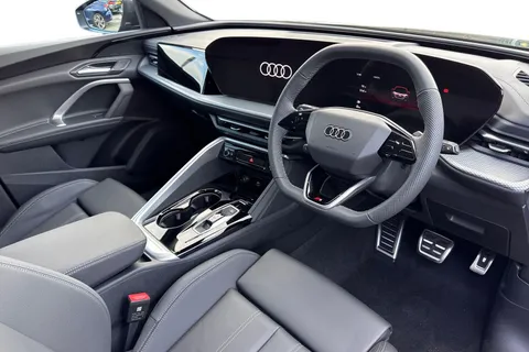  Audi Q5 2.0 TDI S line Sportback S Tronic quattro Euro 6 (s/s) 5dr Thumbnail #7