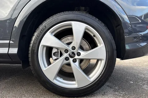  Audi Q5 2.0 TDI S line Sportback S Tronic quattro Euro 6 (s/s) 5dr Thumbnail #22