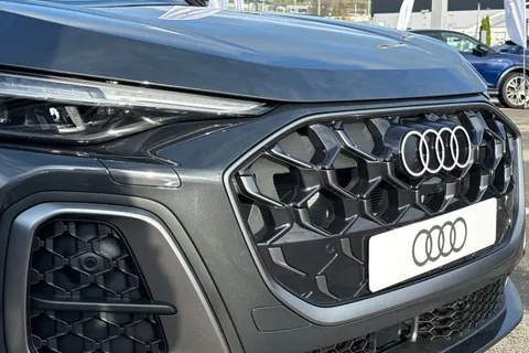  Audi Q5 2.0 TDI S line Sportback S Tronic quattro Euro 6 (s/s) 5dr Thumbnail #26