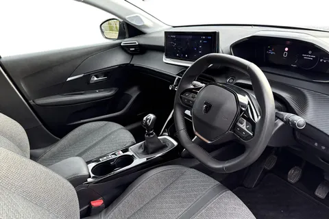 VRZ5942 PEUGEOT 208 1.2 PureTech Allure Euro 6 (s/s) 5dr Thumbnail #8