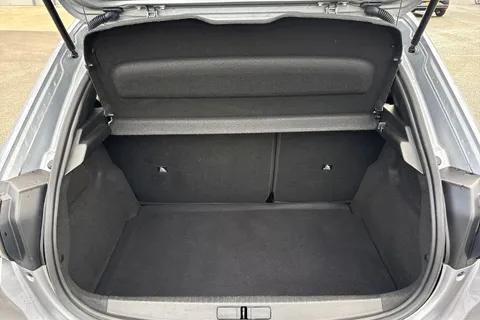 VRZ5942 PEUGEOT 208 1.2 PureTech Allure Euro 6 (s/s) 5dr Thumbnail #10