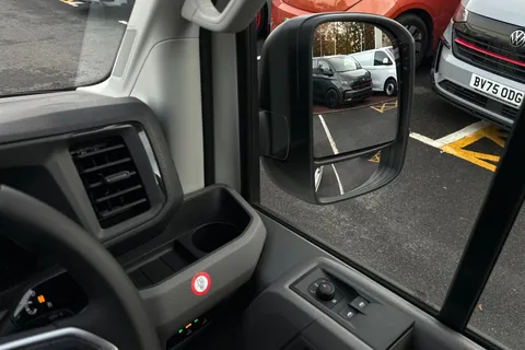 BK75ZWY Volkswagen Crafter 2.0 TDI 163PS HDE Commerce Plus Low Roof Van Auto Thumbnail #21