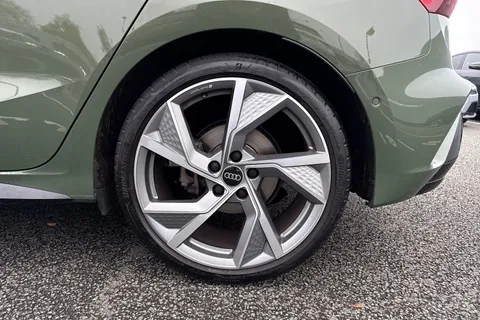 DX25UTP Audi A3 Black Edition 35 TFSI 150 PS 6-speed Thumbnail #13