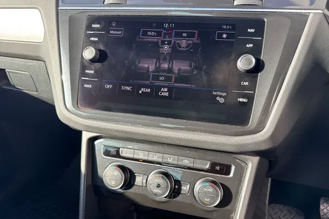 SW69GXO Volkswagen Tiguan 1.5 TSI EVO Match DSG Euro 6 (s/s) 5dr Thumbnail #23