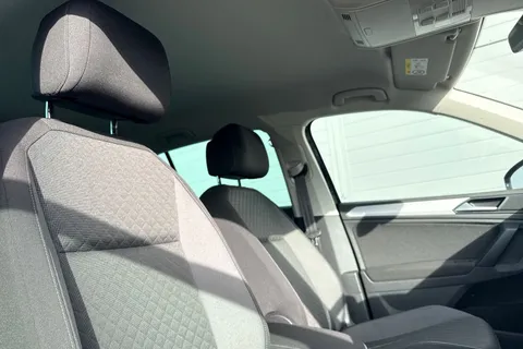 SW69GXO Volkswagen Tiguan 1.5 TSI EVO Match DSG Euro 6 (s/s) 5dr Thumbnail #25