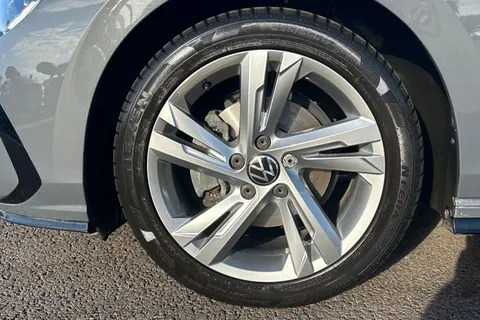 DA03JON Volkswagen Golf 1.5 TSI R-Line 5dr Thumbnail #14